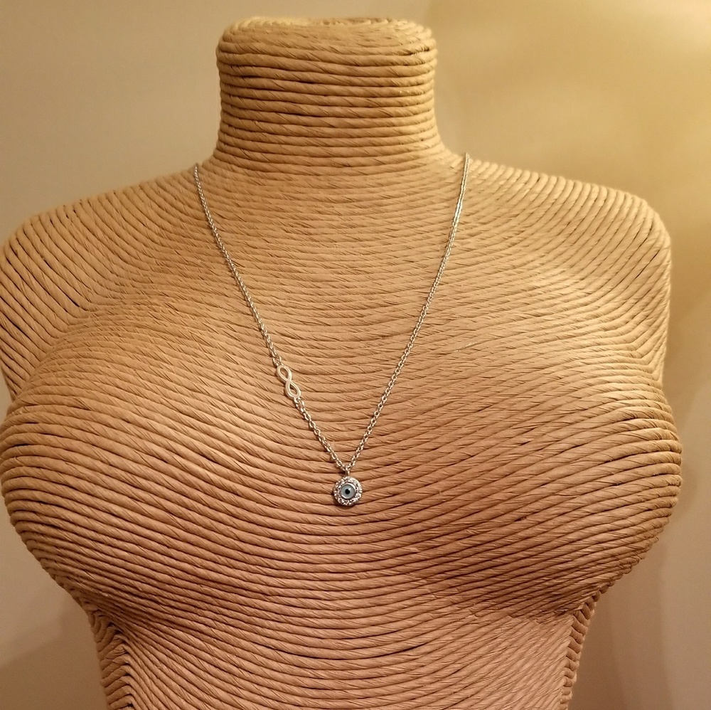 Dainty evil eye/ infinity necklace